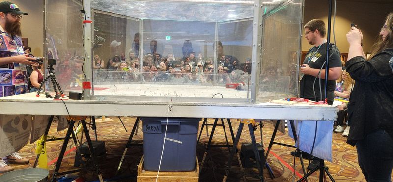 Beetleweight\nLosers Bracket - Round 3\nJust a lil guy VS  Defiant