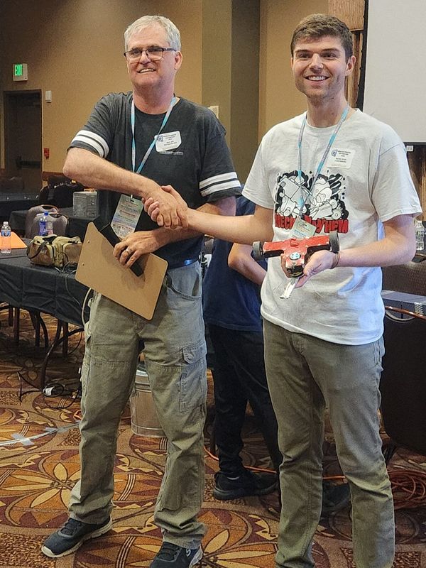 Ant Weight Rumble Winner\nVile Ant\nPretzel Robotics